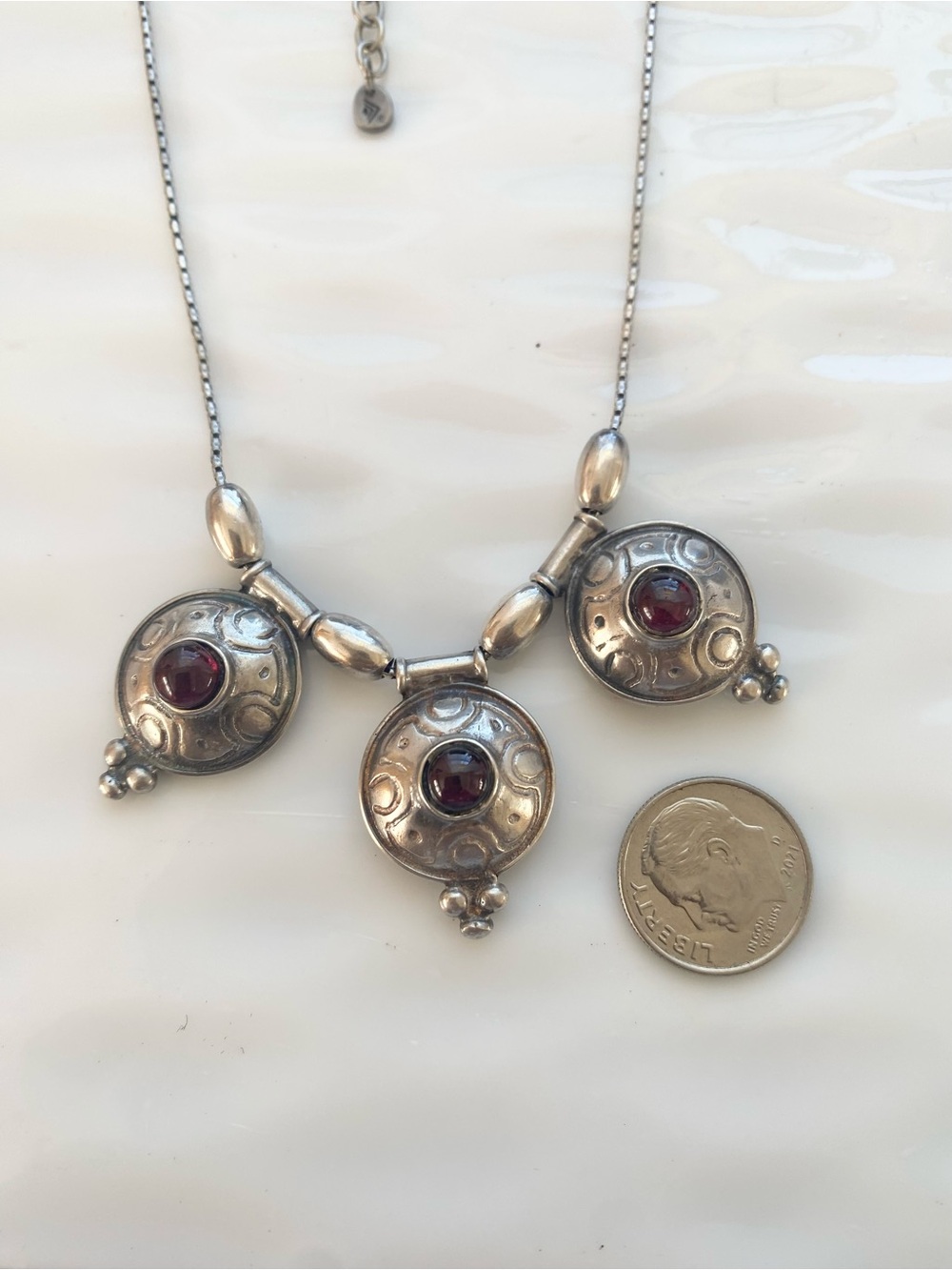 Sterling Silver Garnet Triple Medallion Necklace on a Silpada 16” inch box chain - Picture 4 of 7